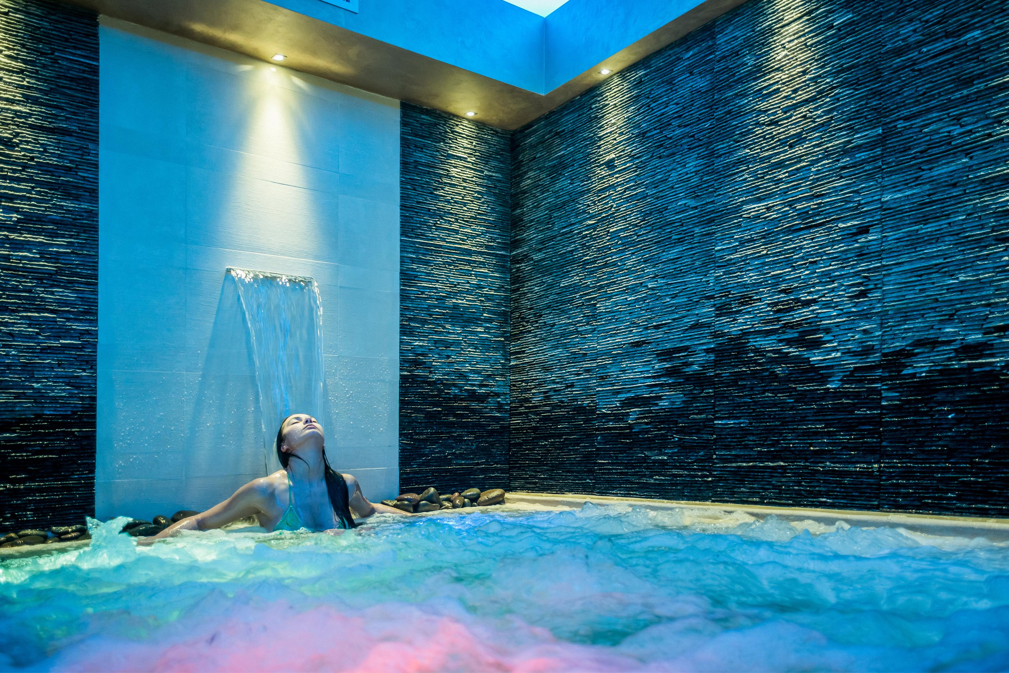 & Riviera 4*